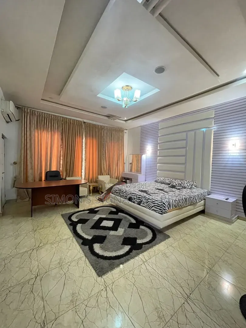 Furnished 4bdrm Duplex in Chevron for rent in Chevron