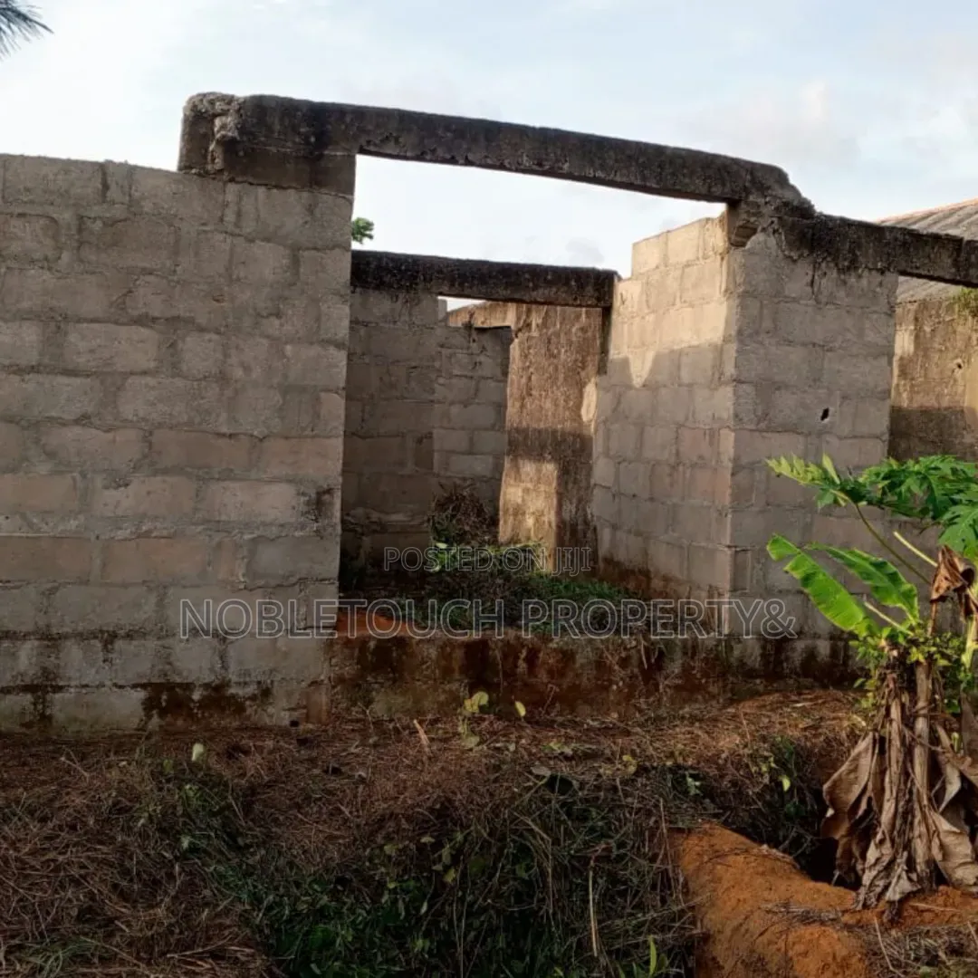 1bdrm Bungalow in Totowu Lagos, Ikotun / Ikotun/Igando for sale in Ikotun / Ikotun/Igando