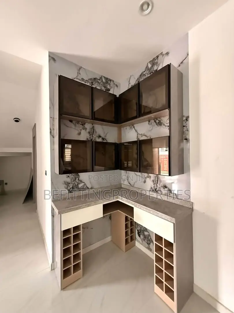 5bdrm Duplex in Omole Phase 1 for sale in Omole Phase 1