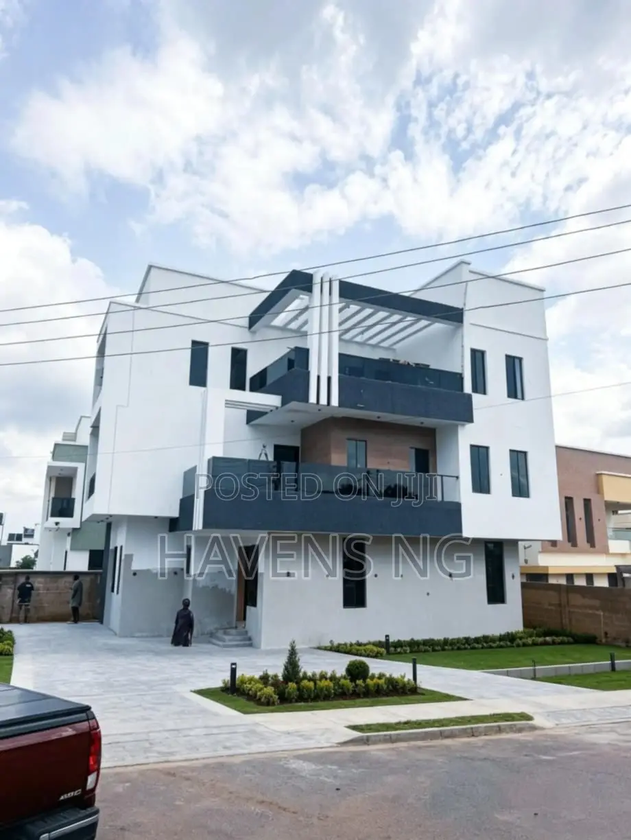 5bdrm Duplex in Akobo for sale in Akobo