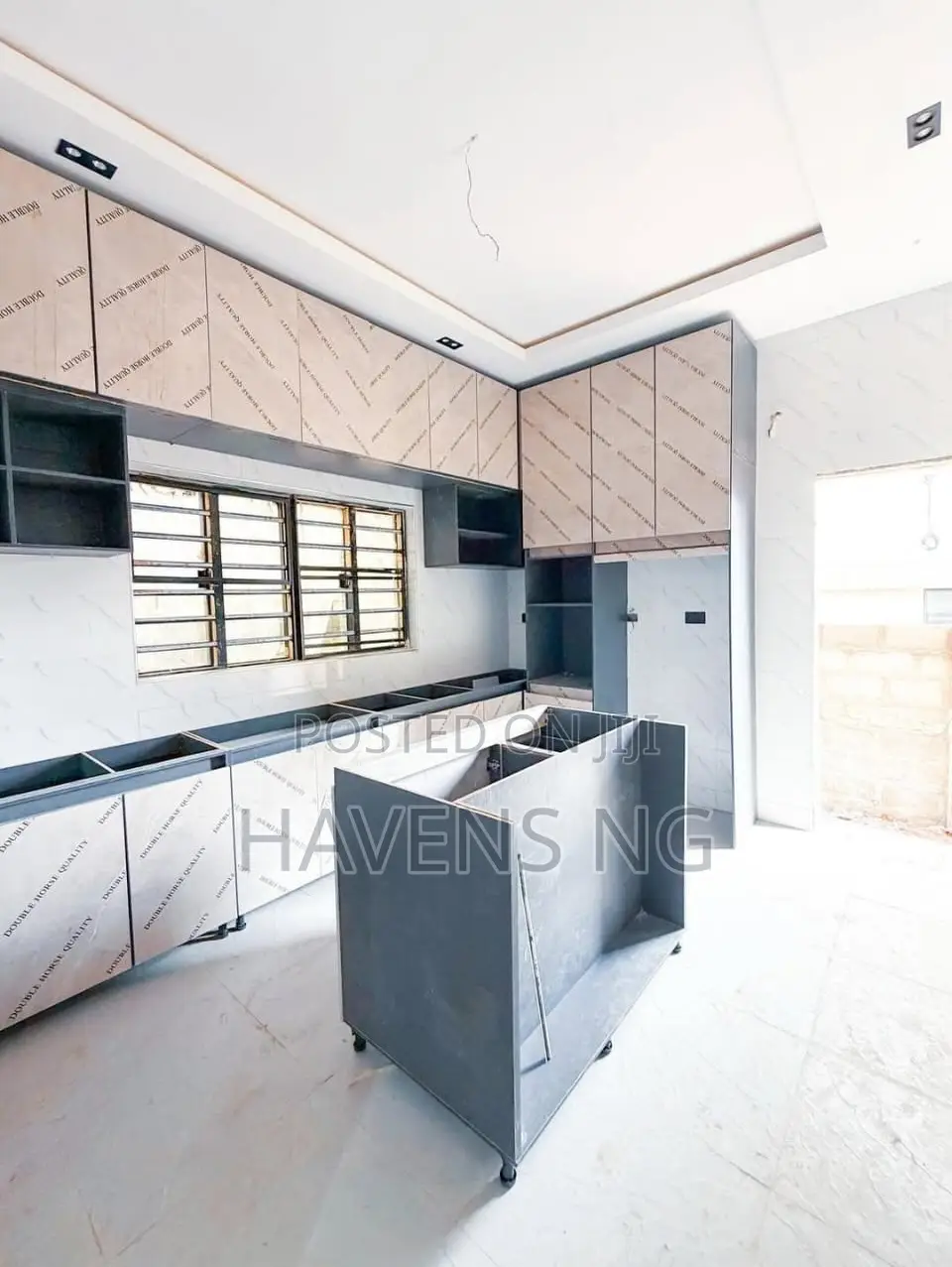 5bdrm Duplex in Akobo for sale in Akobo