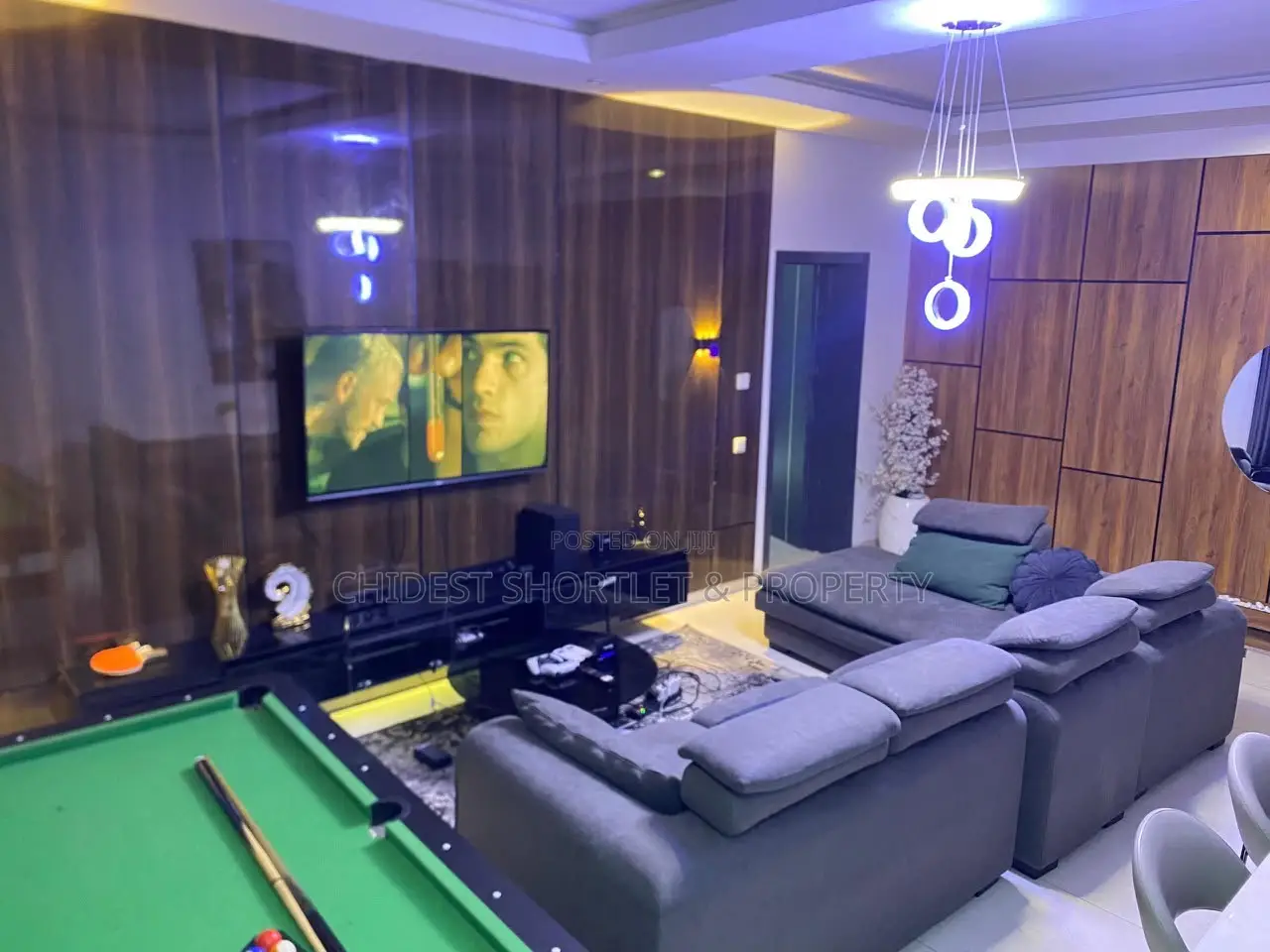 Luxury 2 Bed Service Apartment in Lekki Phase 1