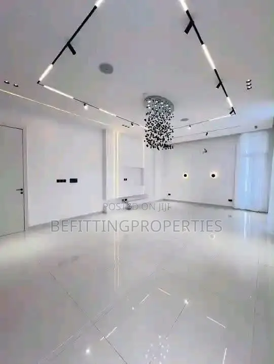 5bdrm Duplex in Parkview Estate for sale in Parkview Estate