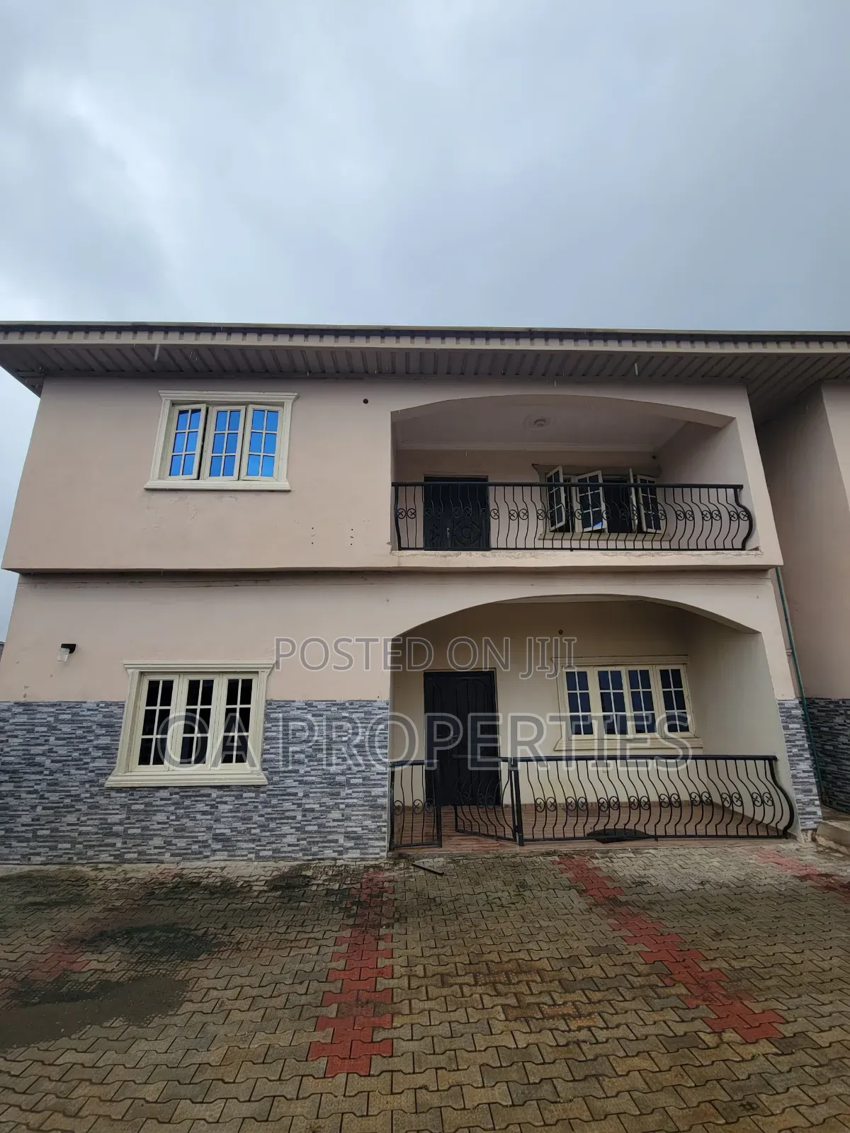 5bdrm Duplex in Kolapo Ishola Gra for rent in Ibadan