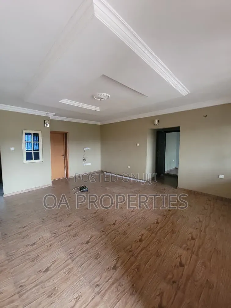 5bdrm Duplex in Kolapo Ishola Gra for rent in Ibadan