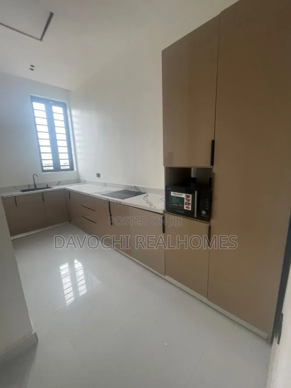 5bdrm Duplex in Lekki Phase 1 for sale in Lekki Phase 1
