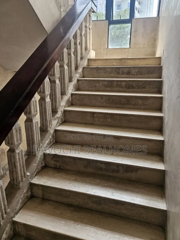 2bdrm Apartment in Ligali Ayorinde for rent in Ligali Ayorinde