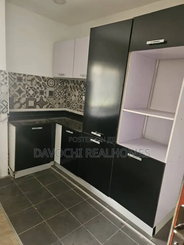 2bdrm Apartment in Ligali Ayorinde for rent in Ligali Ayorinde