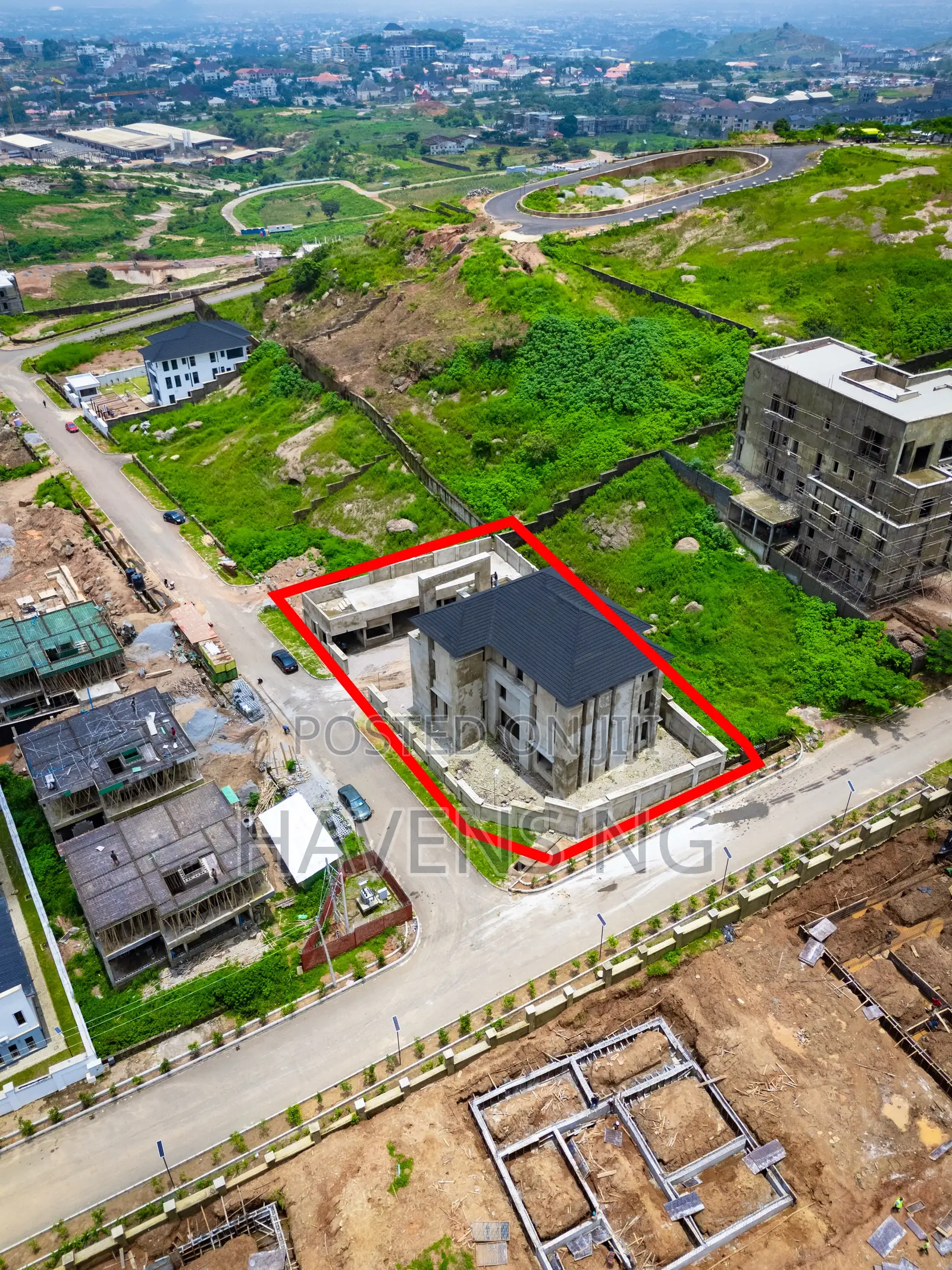 8bdrm Mansion in Maitama for sale in Maitama