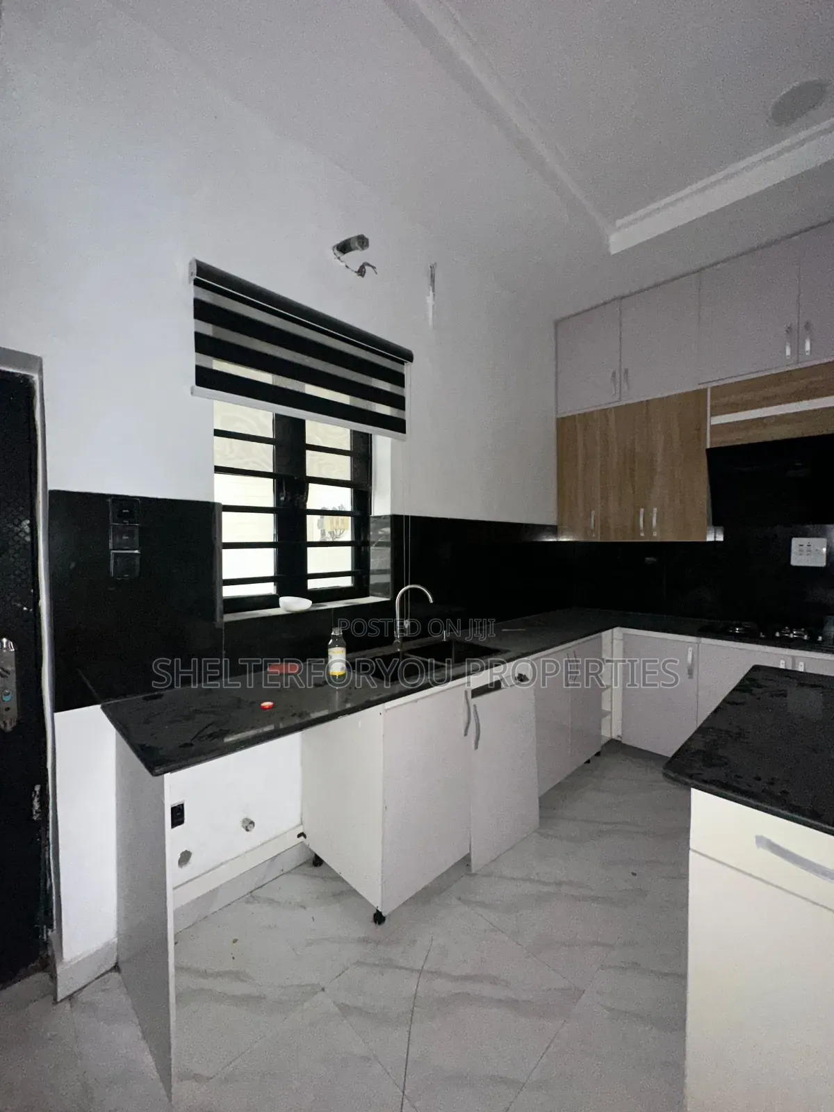 Furnished 4bdrm Duplex in Lekki Expressway for rent in Lekki Expressway