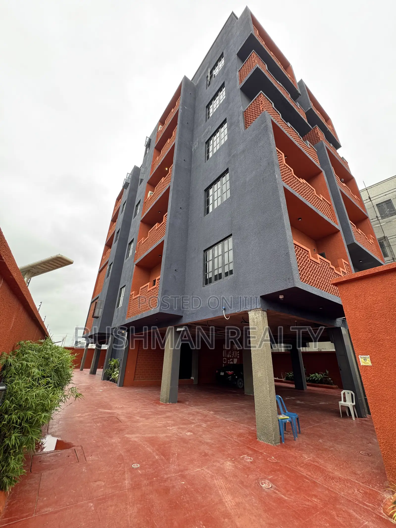 3bdrm Apartment in Lekki Phase 1 for rent in Lekki Phase 1