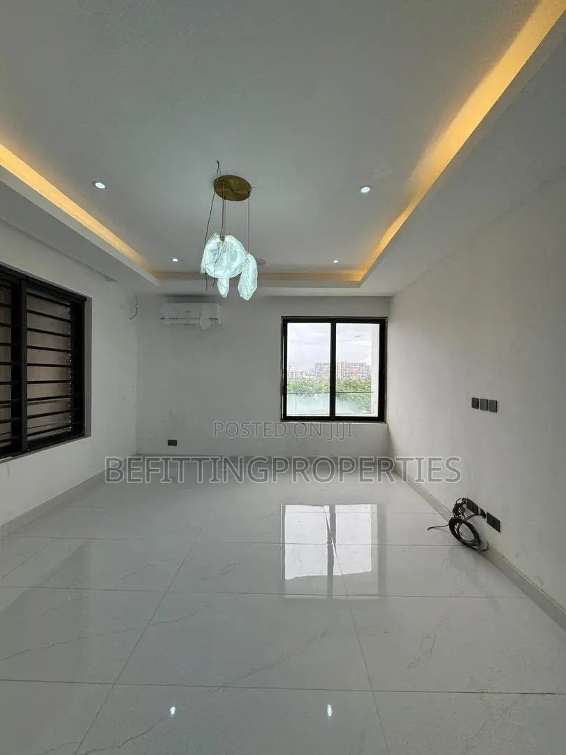 4bdrm Maisonette in Old Ikoyi for sale in Old Ikoyi