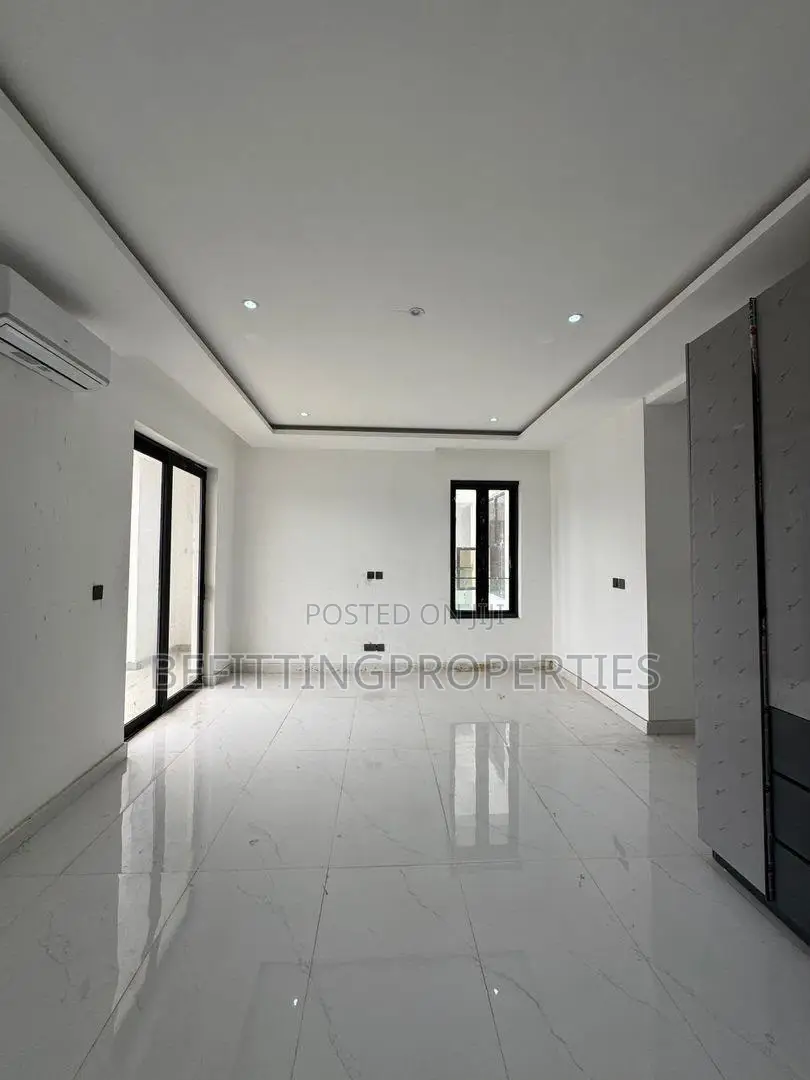 4bdrm Maisonette in Old Ikoyi for sale in Old Ikoyi