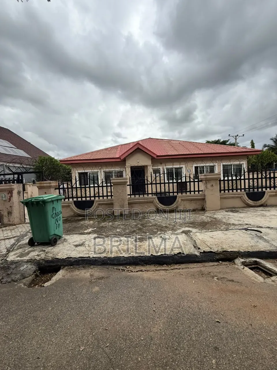 4bdrm Bungalow in Mbora for sale in Mbora