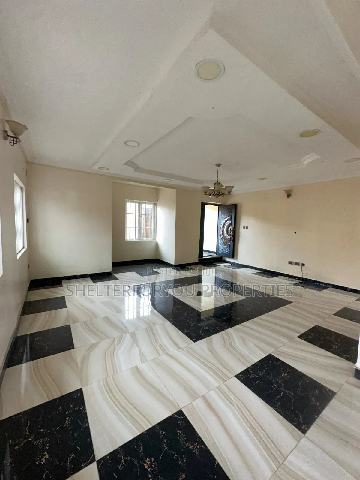 4bdrm Duplex in Lekki Expressway for sale in Lekki Expressway