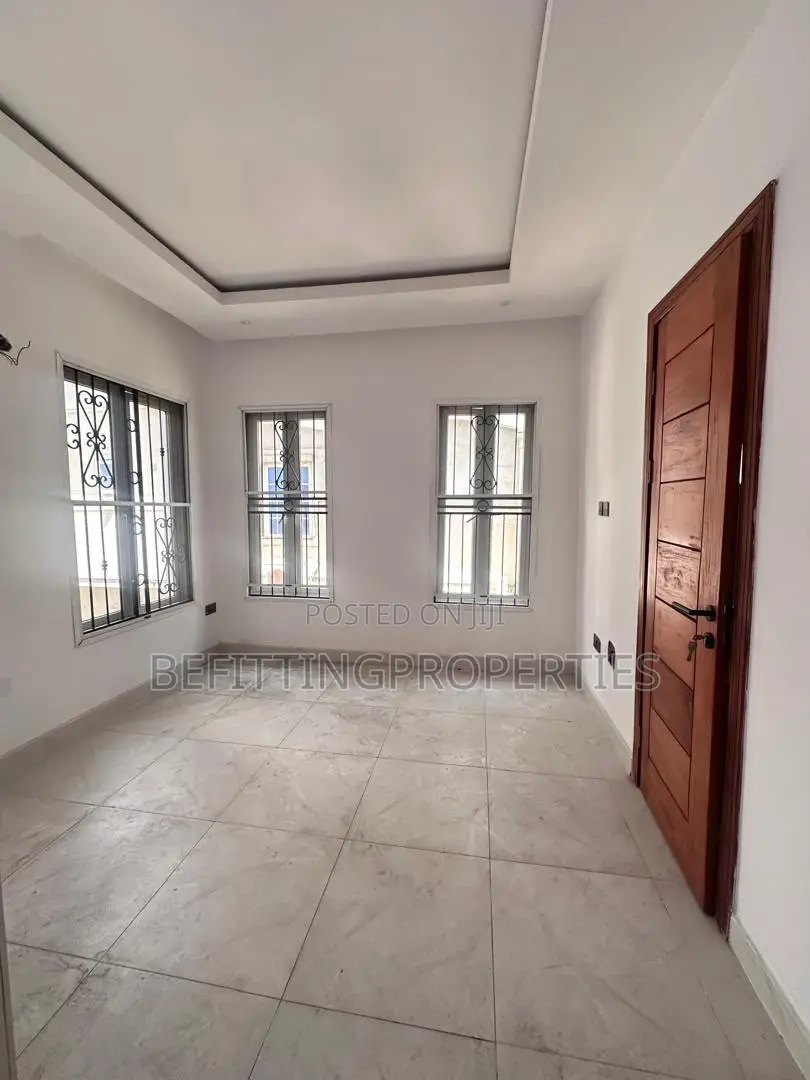 4bdrm Maisonette in Victoria Island for sale in Victoria Island