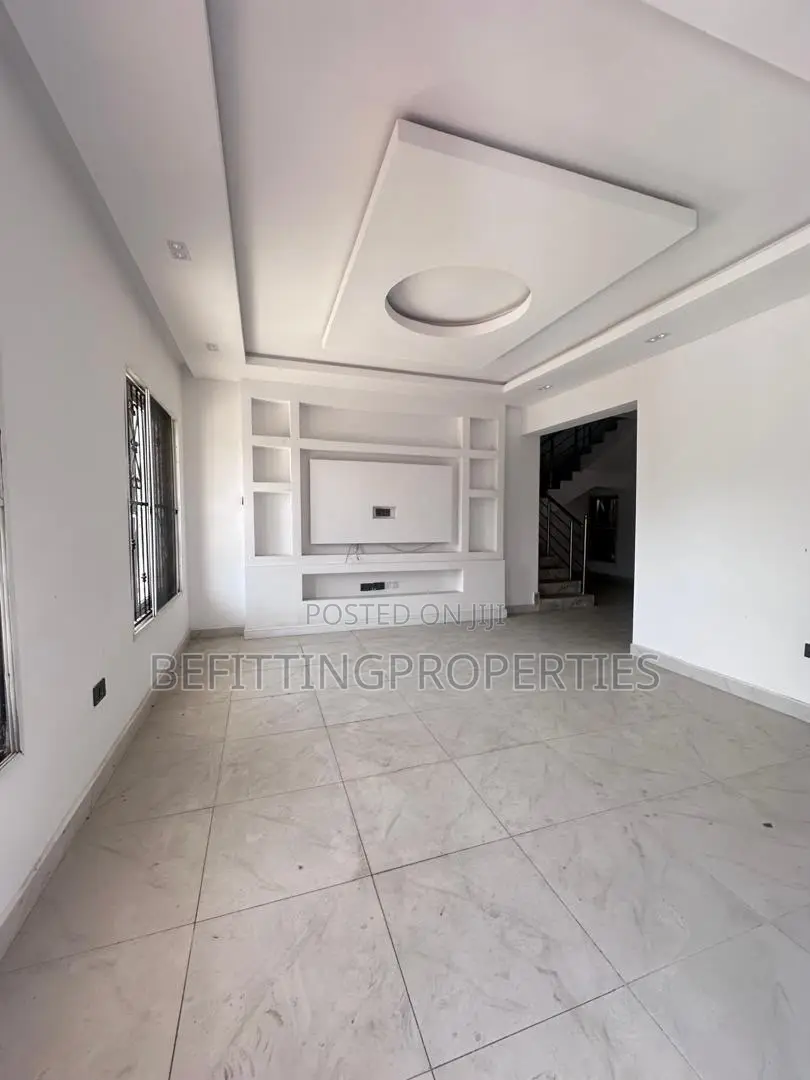 4bdrm Maisonette in Victoria Island for sale in Victoria Island