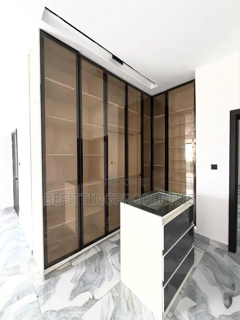 4bdrm Duplex in Lekki for sale in Lekki