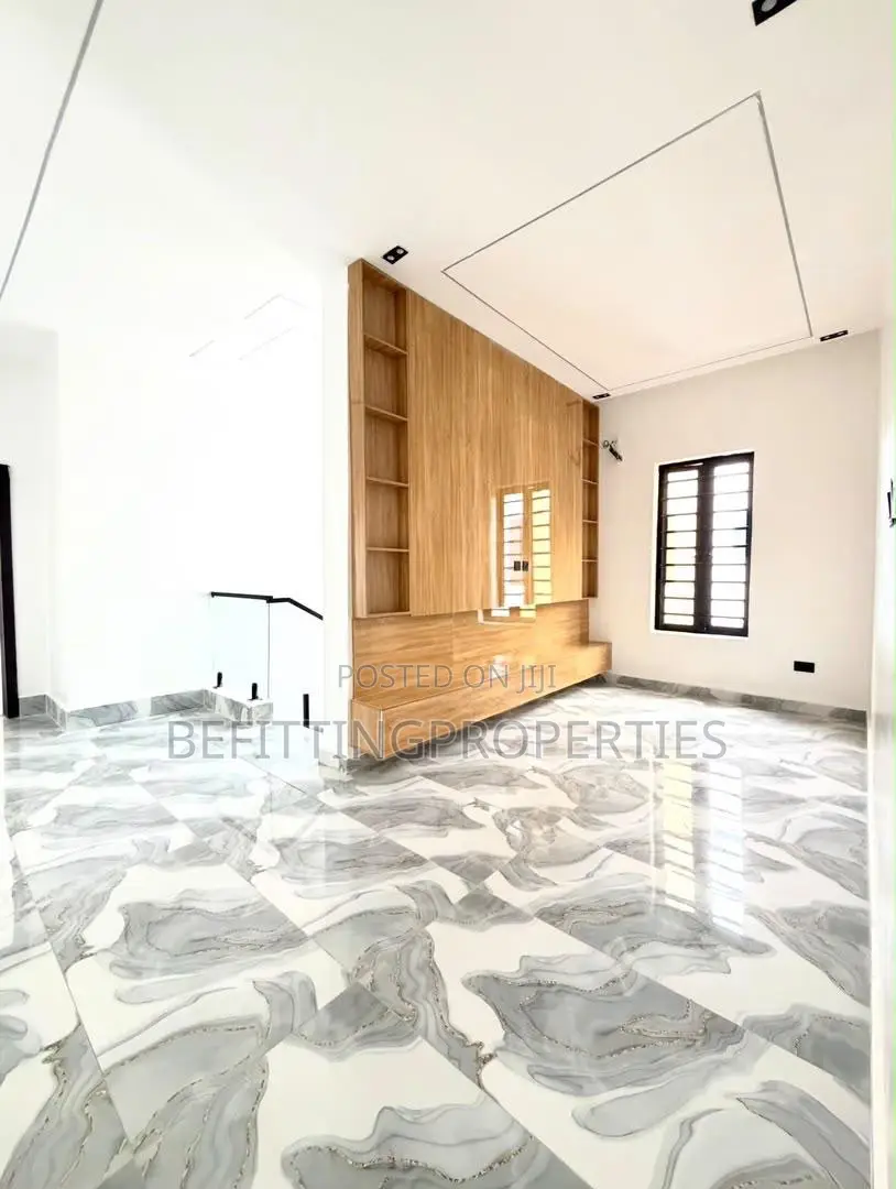4bdrm Duplex in Lekki for sale in Lekki