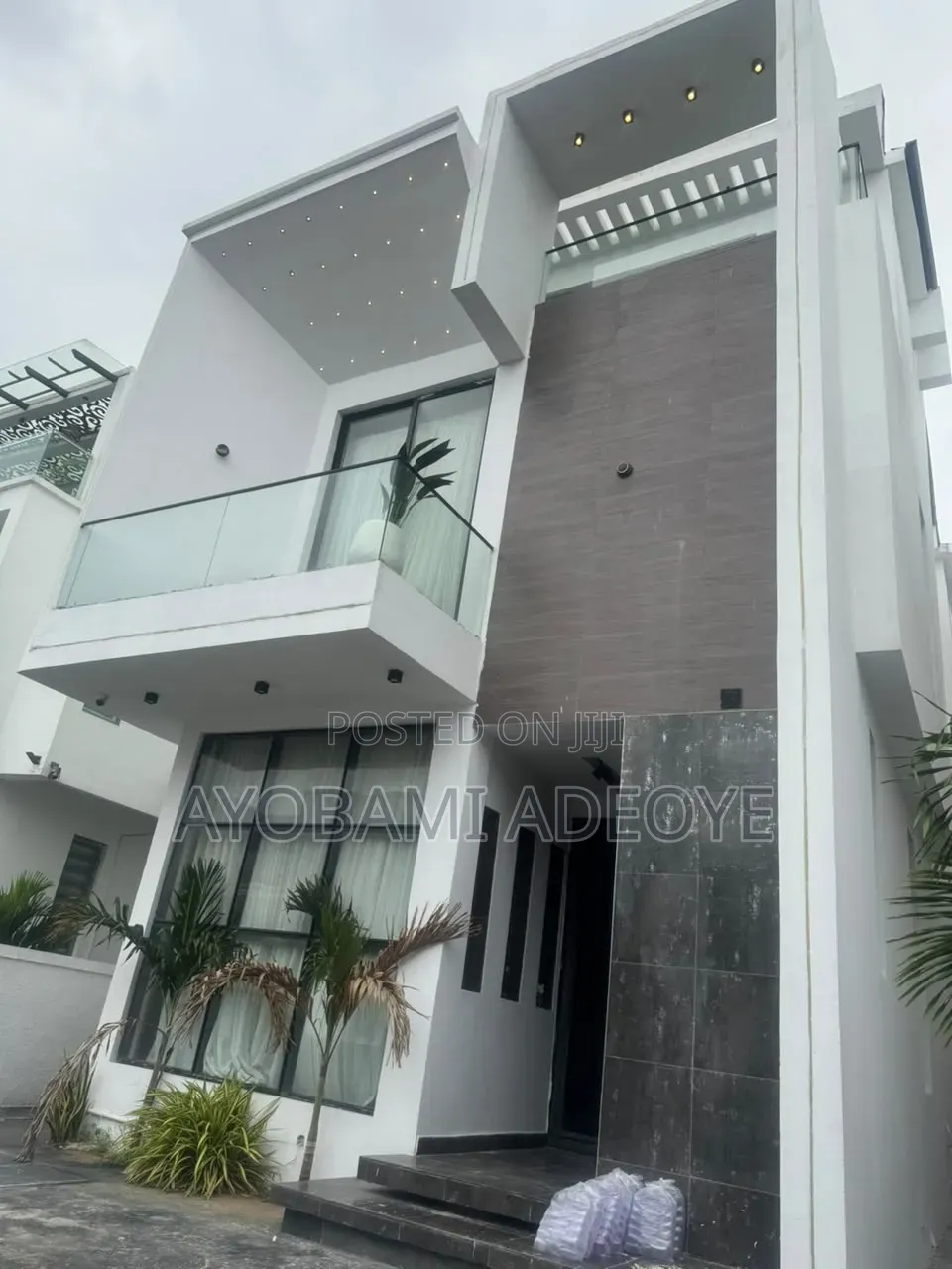 5bdrm Duplex in Palm Resident, Osapa london for sale in Osapa london