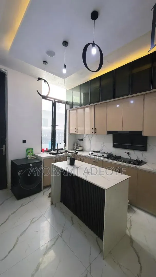 5bdrm Duplex in Palm Resident, Osapa london for sale in Osapa london