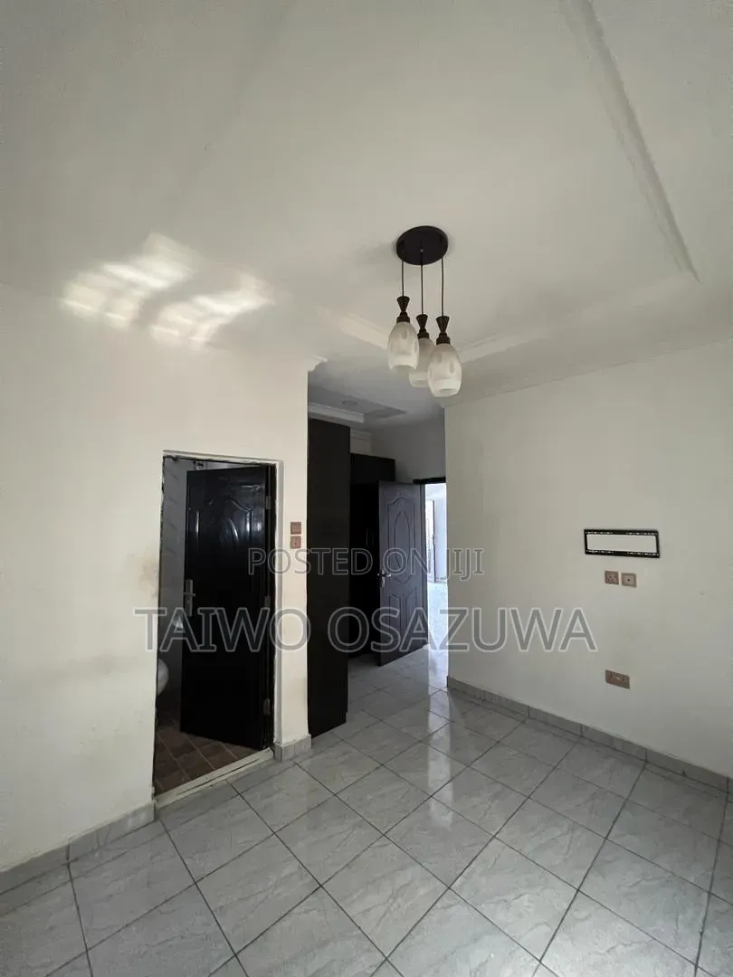 1bdrm Apartment in Victoria Crest 3, Lekki Expressway for rent in Lekki Expressway