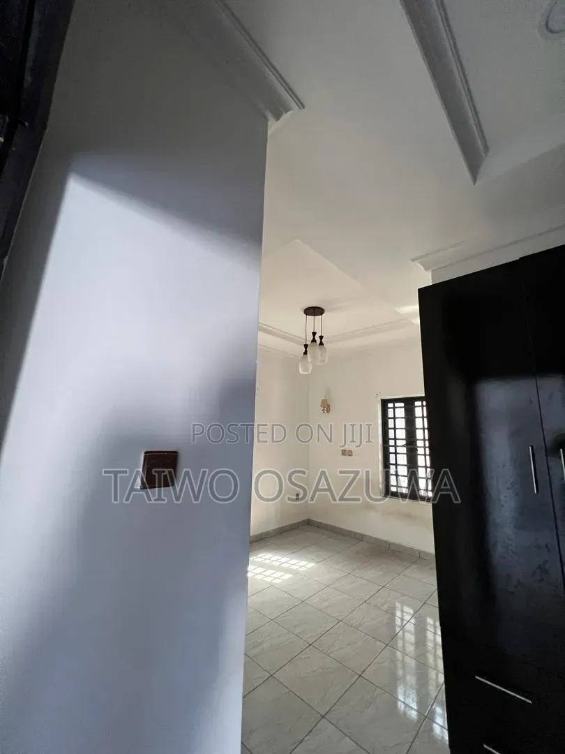 1bdrm Apartment in Victoria Crest 3, Lekki Expressway for rent in Lekki Expressway