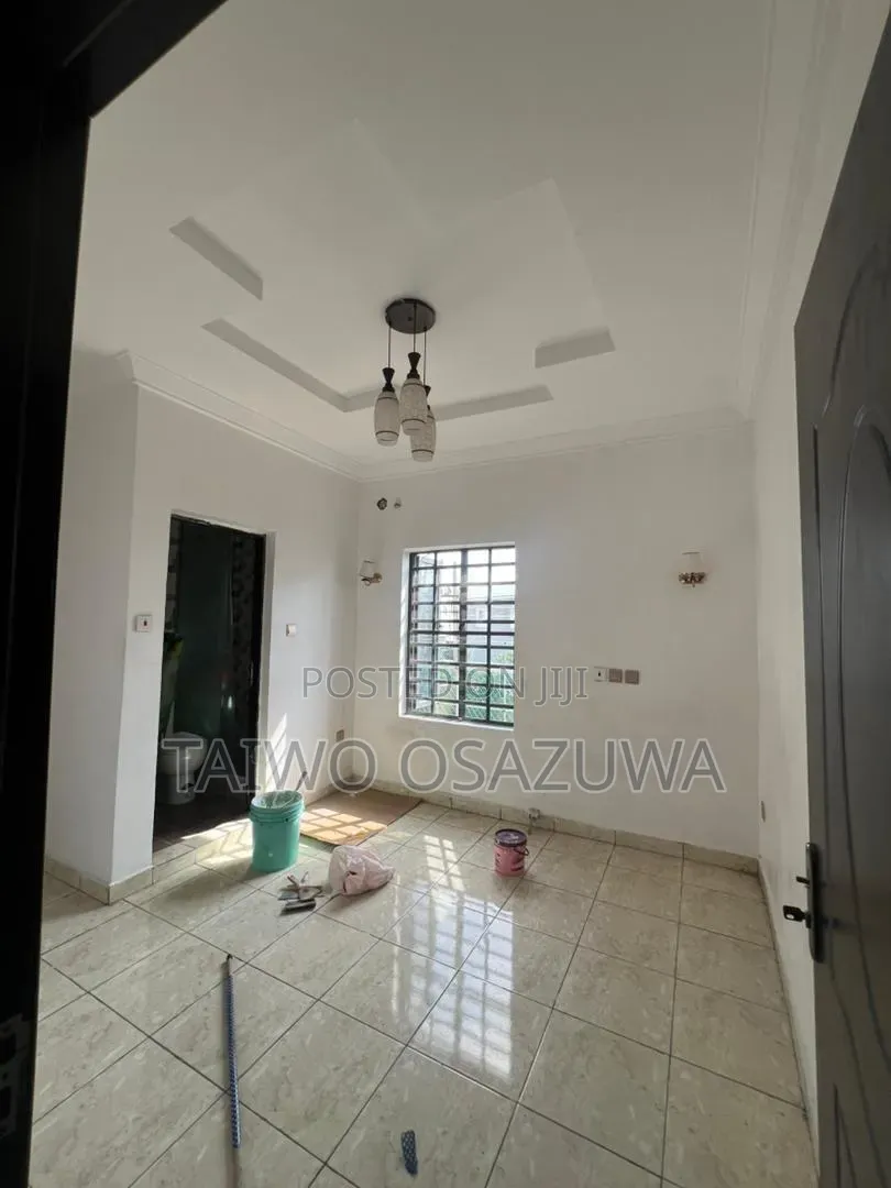 1bdrm Apartment in Victoria Crest 3, Lekki Expressway for rent in Lekki Expressway