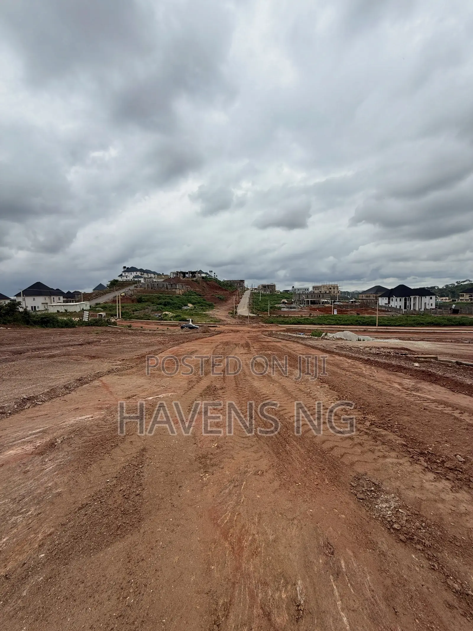 For Sale | 700sqm Duplex Plot in Asokoro