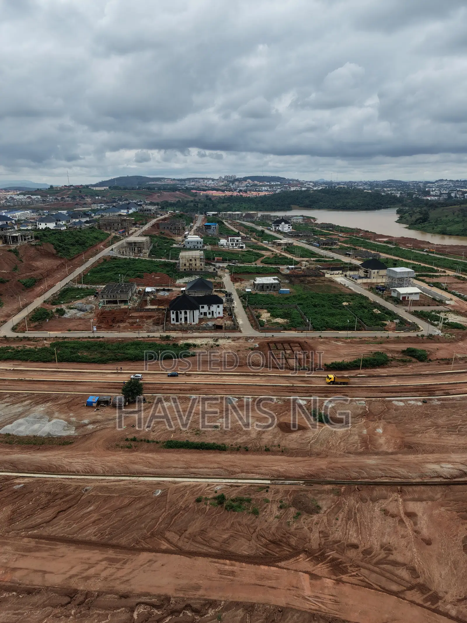 For Sale | 700sqm Duplex Plot in Asokoro
