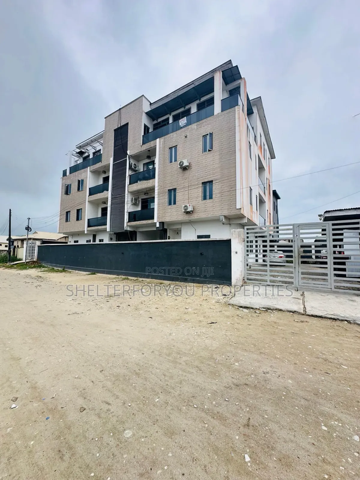 2bdrm Maisonette in Lekki Expressway for sale in Lekki Expressway