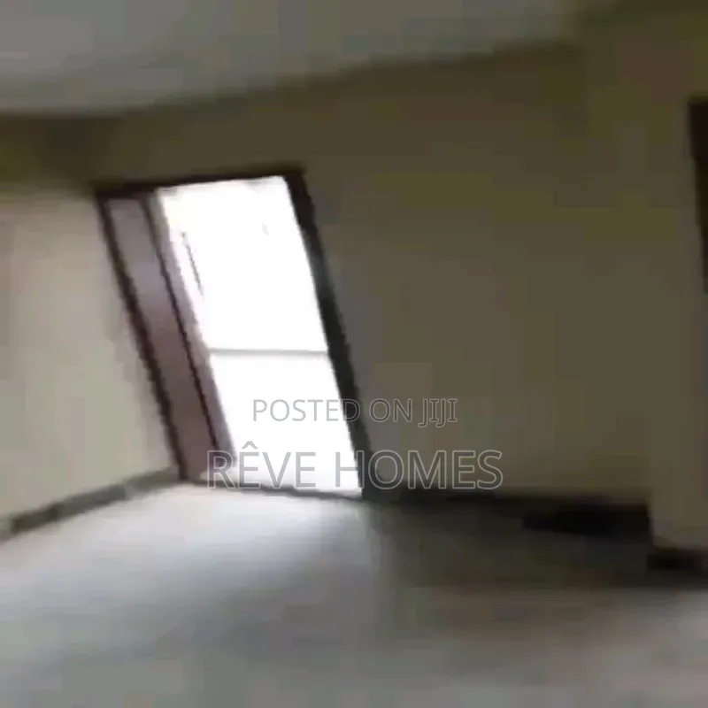 3bdrm Block of Flats in Soluyi for rent in Soluyi