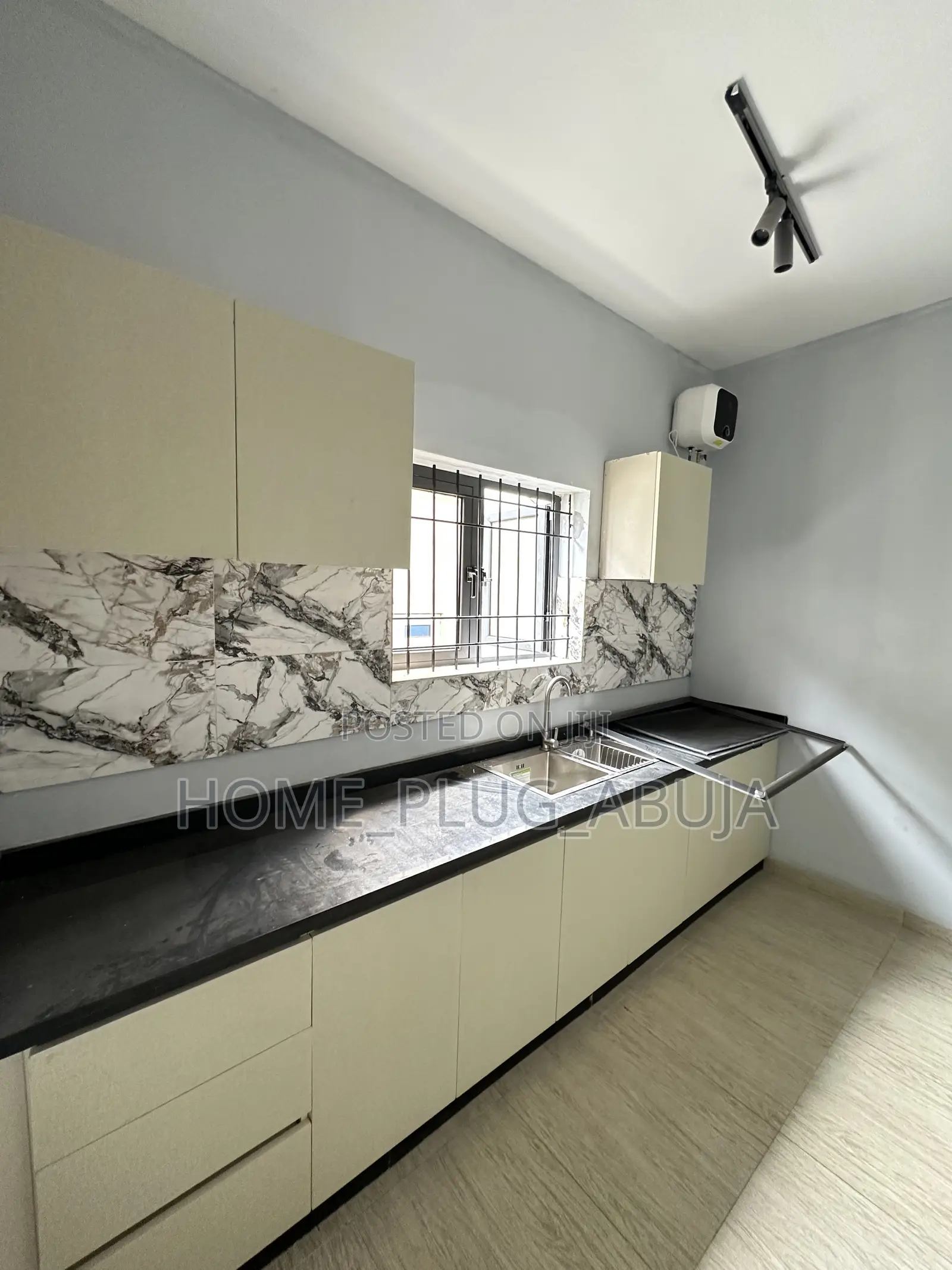 3bdrm Block of Flats in Trans Engineering, Dawaki for rent in Dawaki