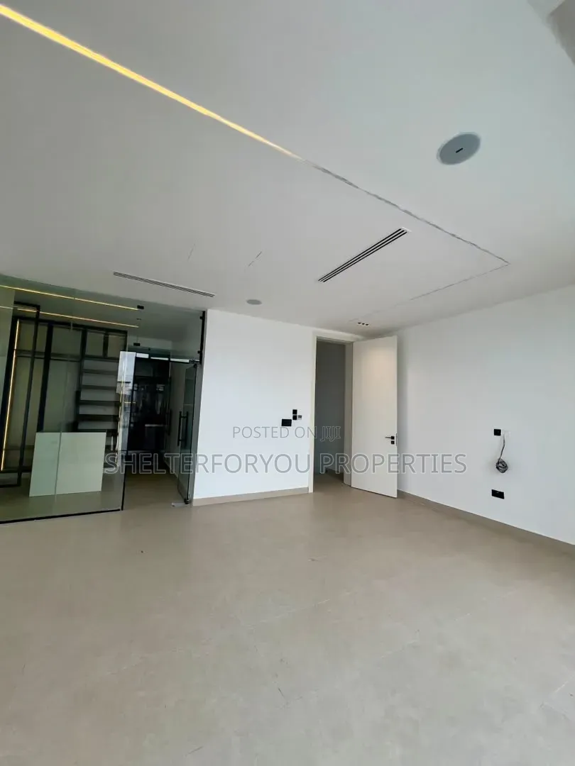 5bdrm Duplex in Ikate for sale in Ikate