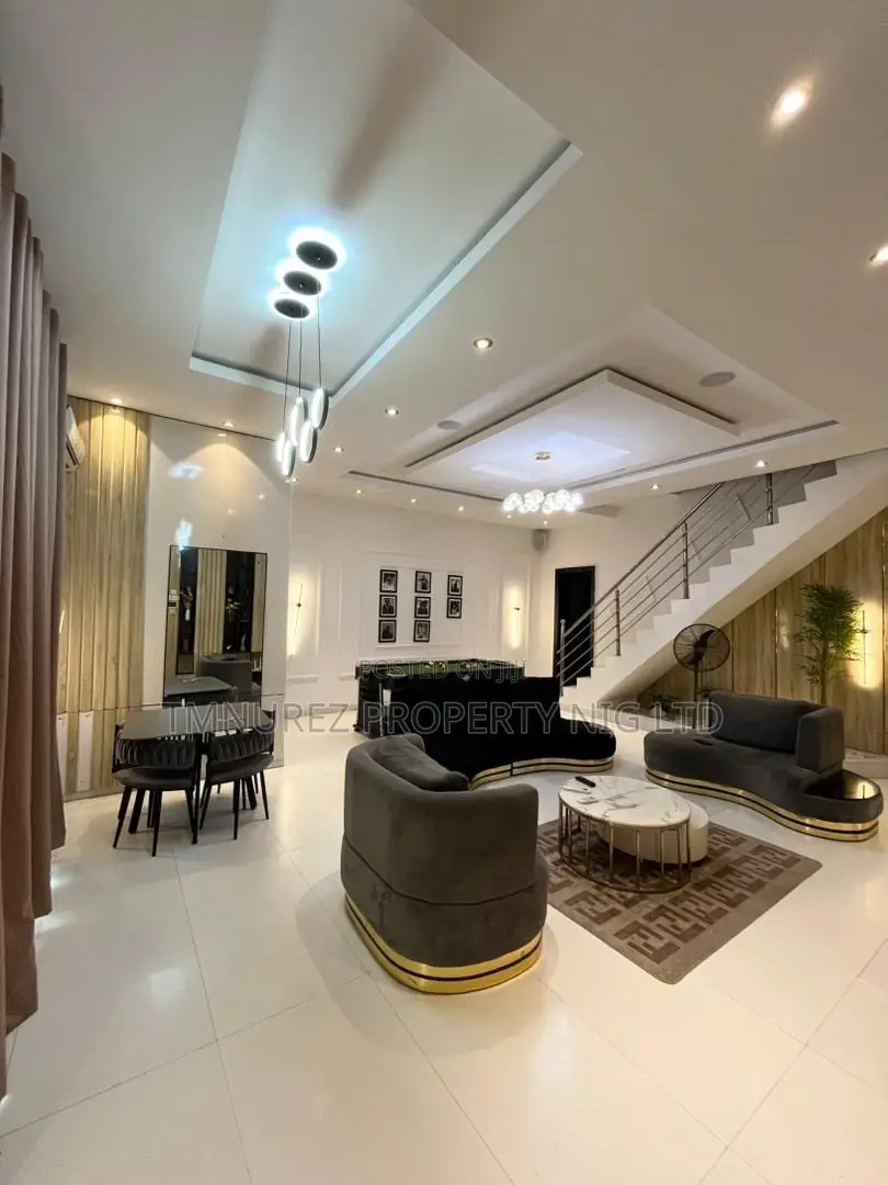Furnished 3bdrm Apartment in Main Ikate, Lekki for rent in Lekki