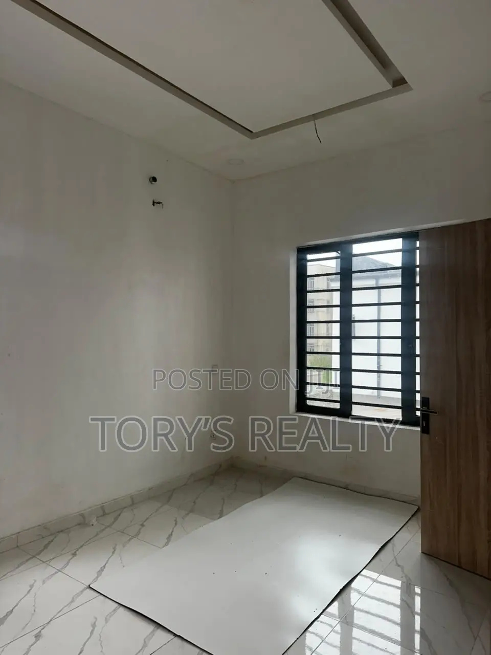 2bdrm Duplex in Lekki Phase 2 for rent in Lekki Phase 2