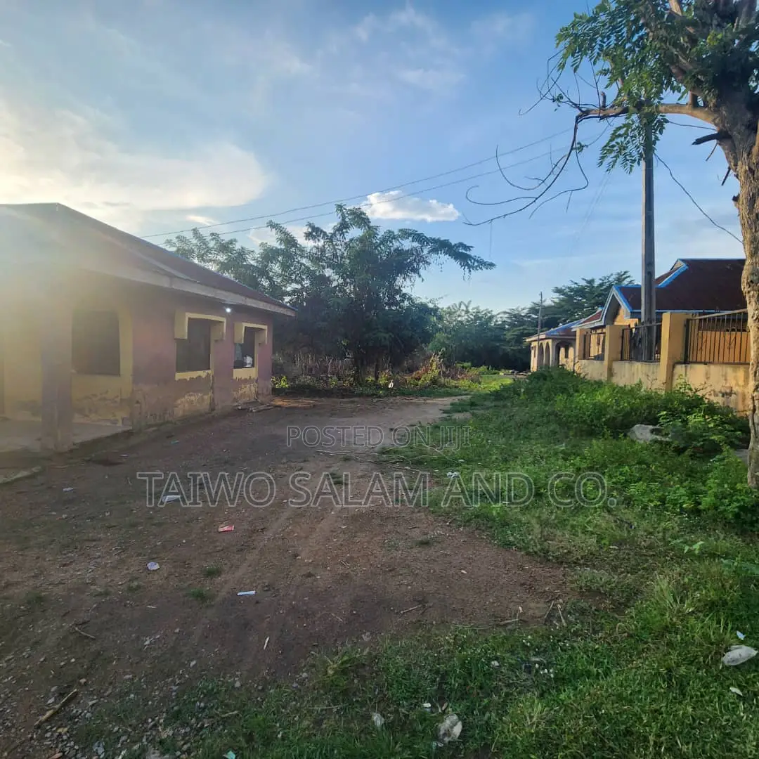 577sqm of Residential Land in Moniya
