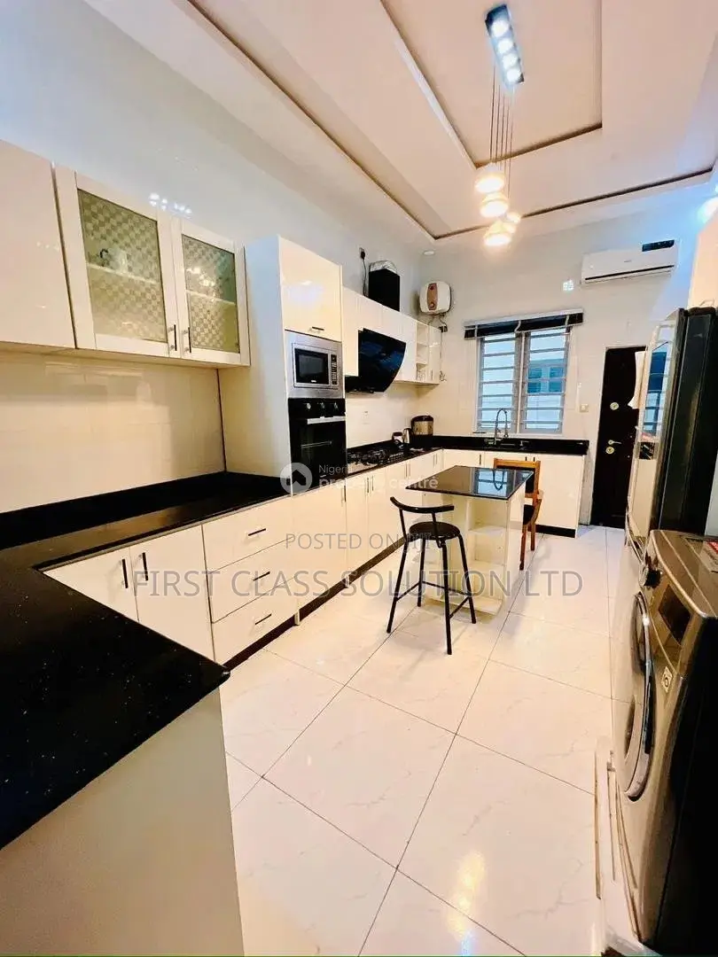5bdrm Duplex in Oral Estate, Lekki Expressway for sale in Lekki Expressway