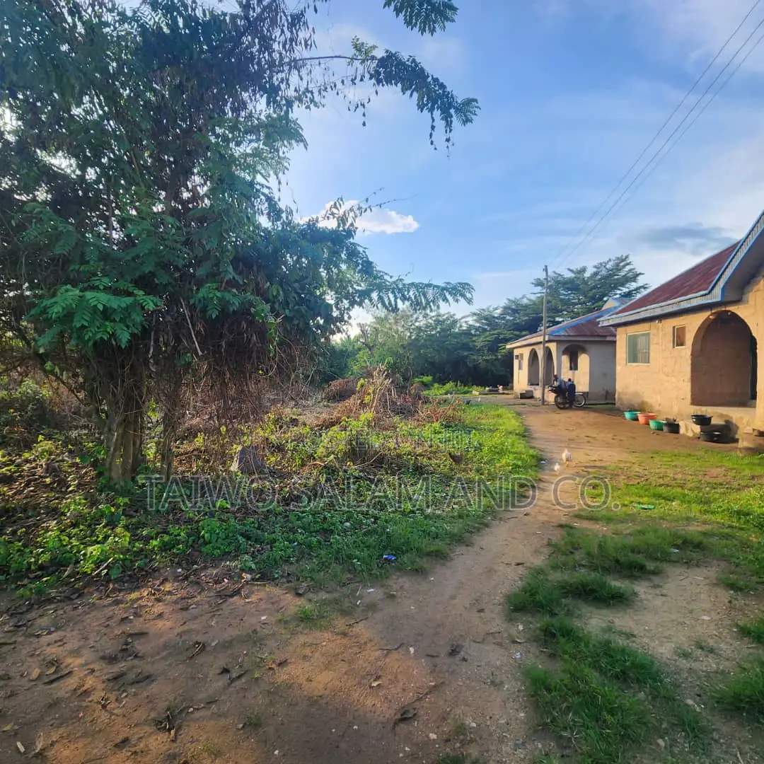 577sqm of Residential Land in Moniya
