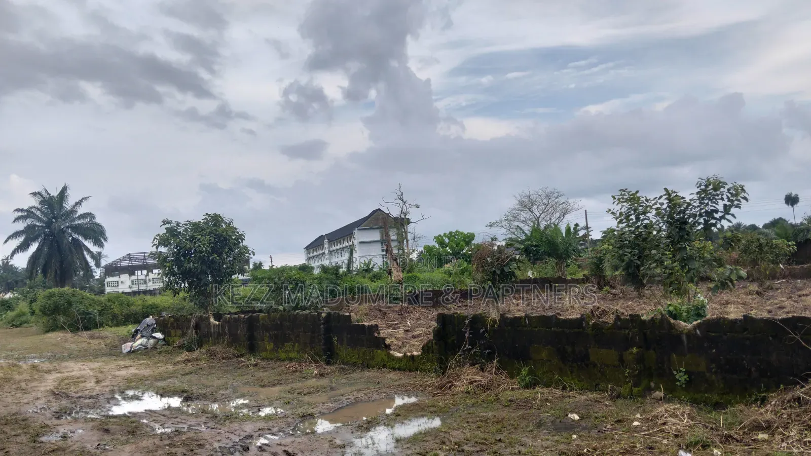 For Sale : 1 Plot at Omokiri , Aluu, Ph in Ikwerre