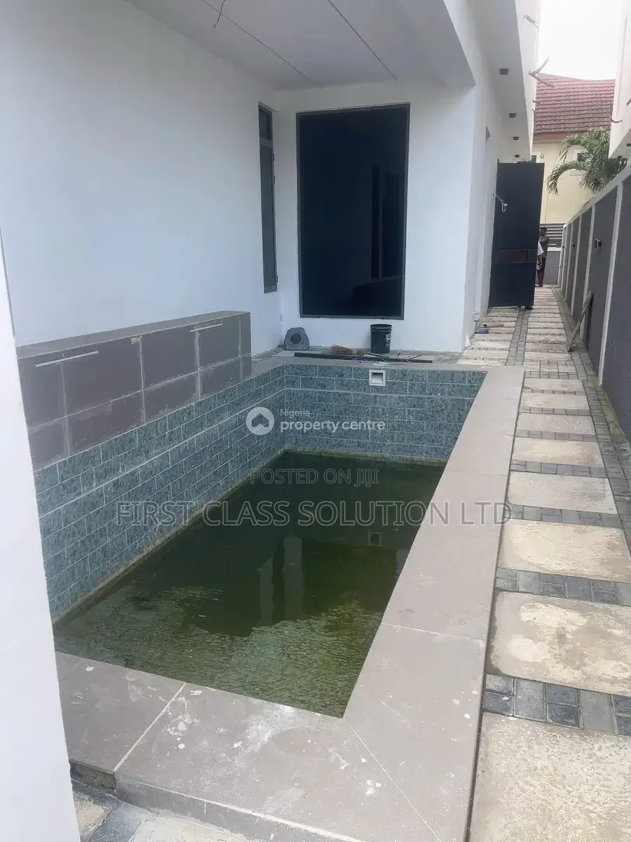 6bdrm Duplex in Lekki Phase 1 for sale in Lekki Phase 1