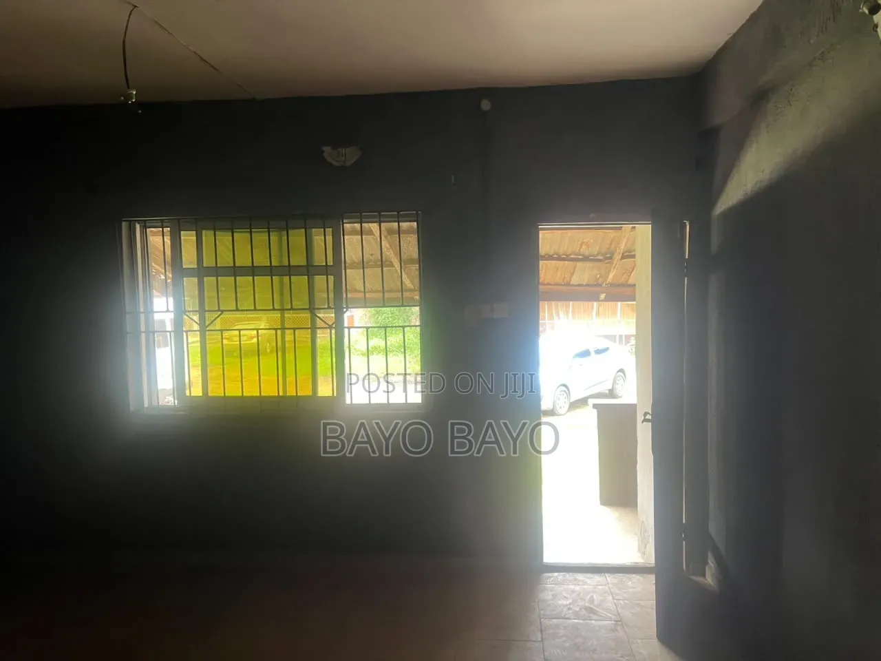 Furnished 3bdrm Block of Flats in Ojokoro Housing, Abule Egba for sale in Abule Egba