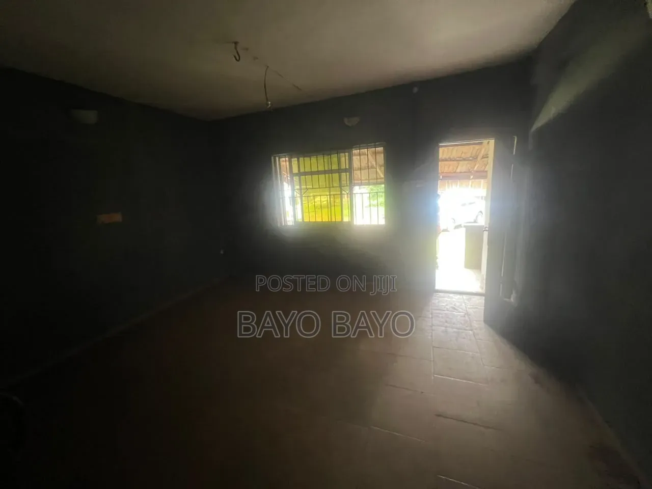 Furnished 3bdrm Block of Flats in Ojokoro Housing, Abule Egba for sale in Abule Egba