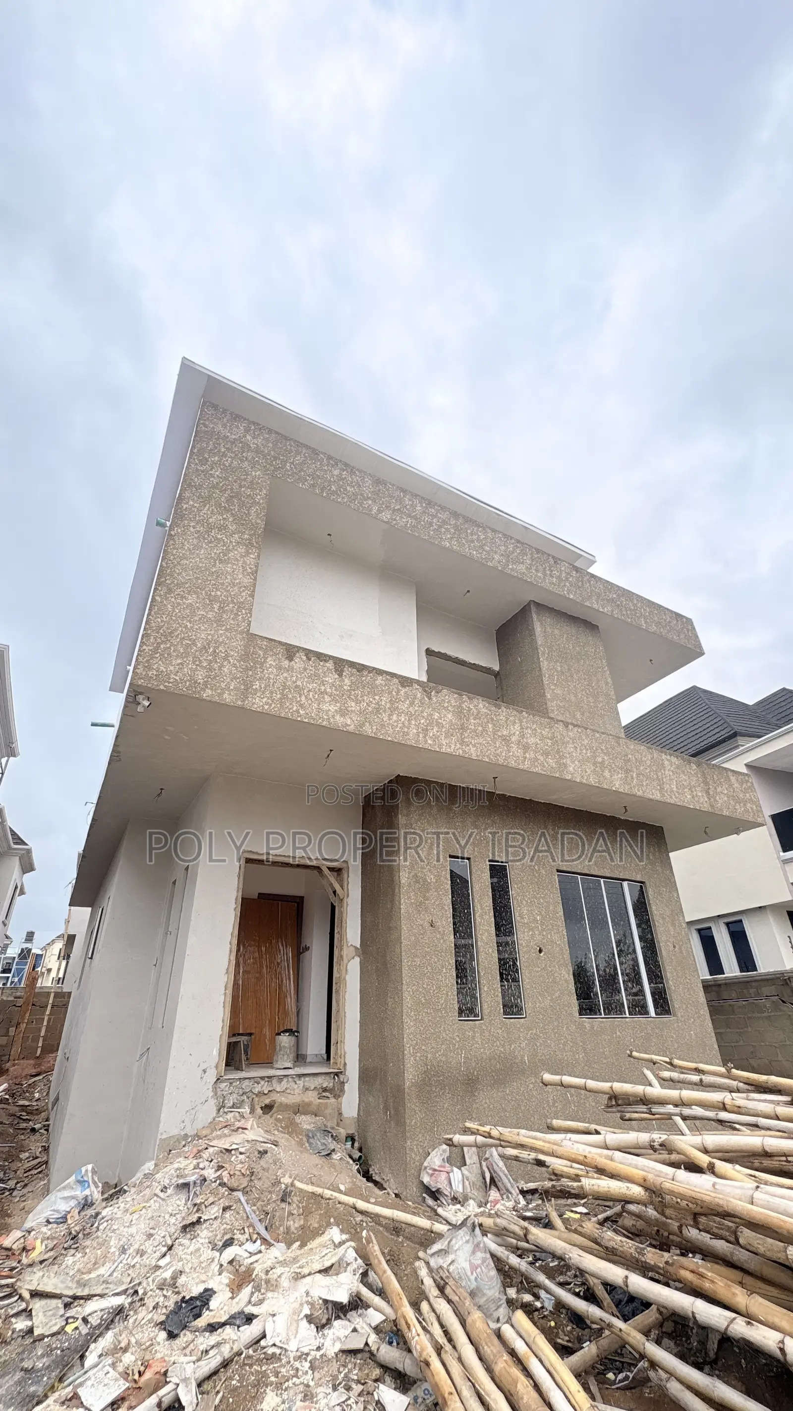 5bdrm Penthouse in Carlton Gate Estate, Ibadan for sale in Ibadan