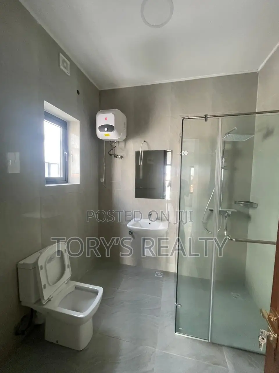 3bdrm Duplex in Lekki Phase 1 for rent in Lekki Phase 1