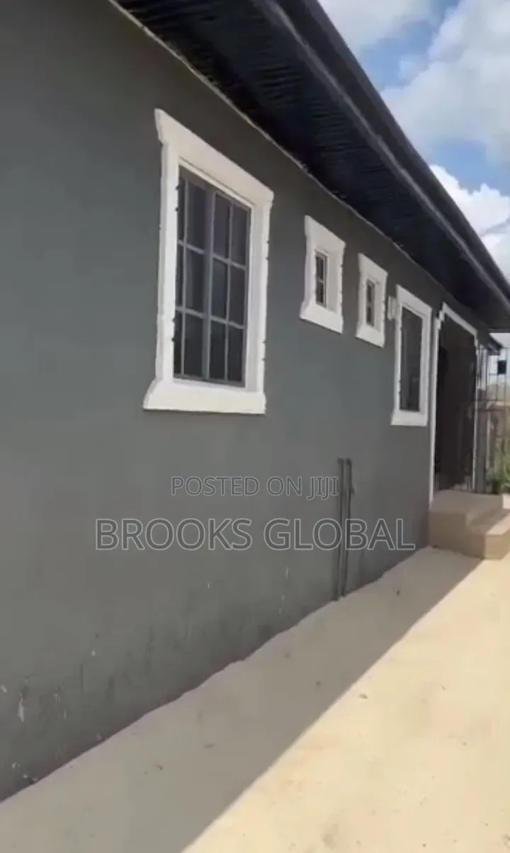 3bdrm Bungalow in Warri for sale in Warri