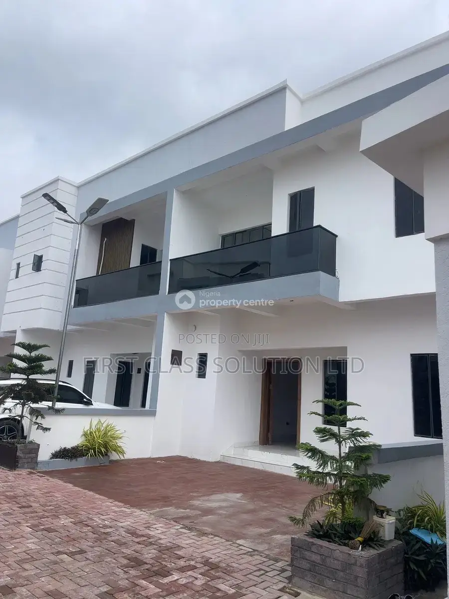 4bdrm Duplex in Beside Blenco, for sale in Sangotedo