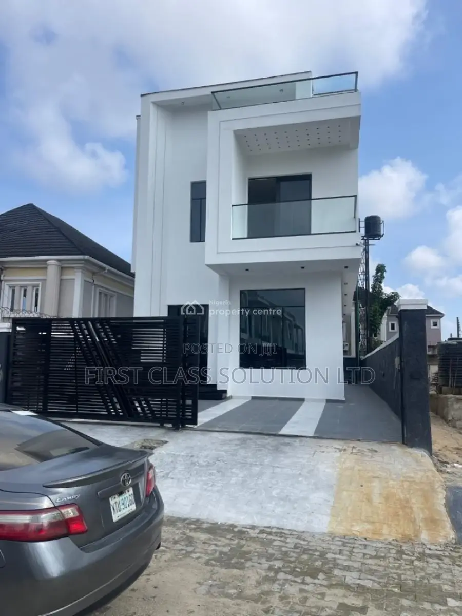 4bdrm Duplex in Thomas Estate for sale in Thomas Estate