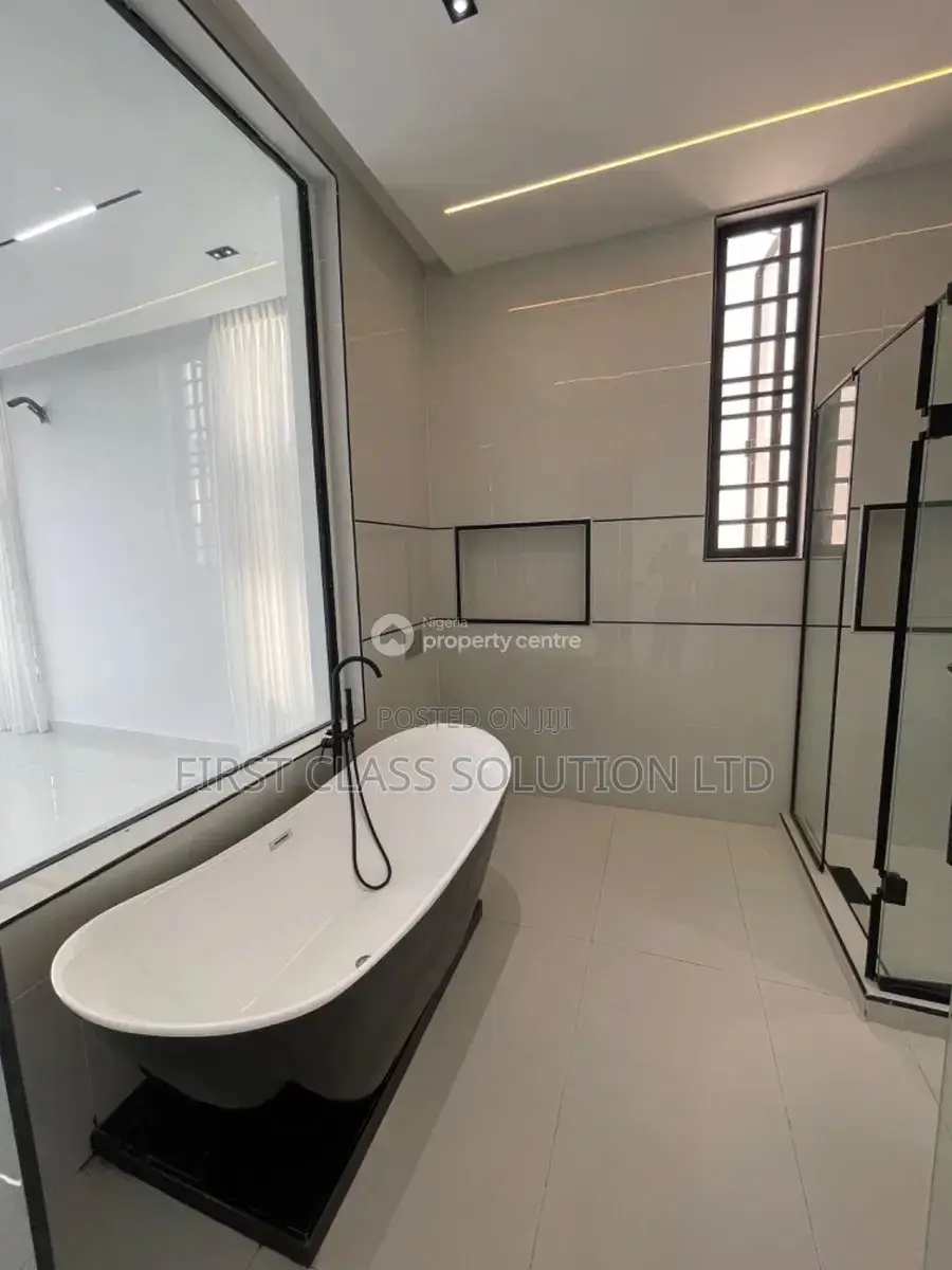 5bdrm Duplex in Orchid, Lekki Phase for sale in Lekki Phase 2