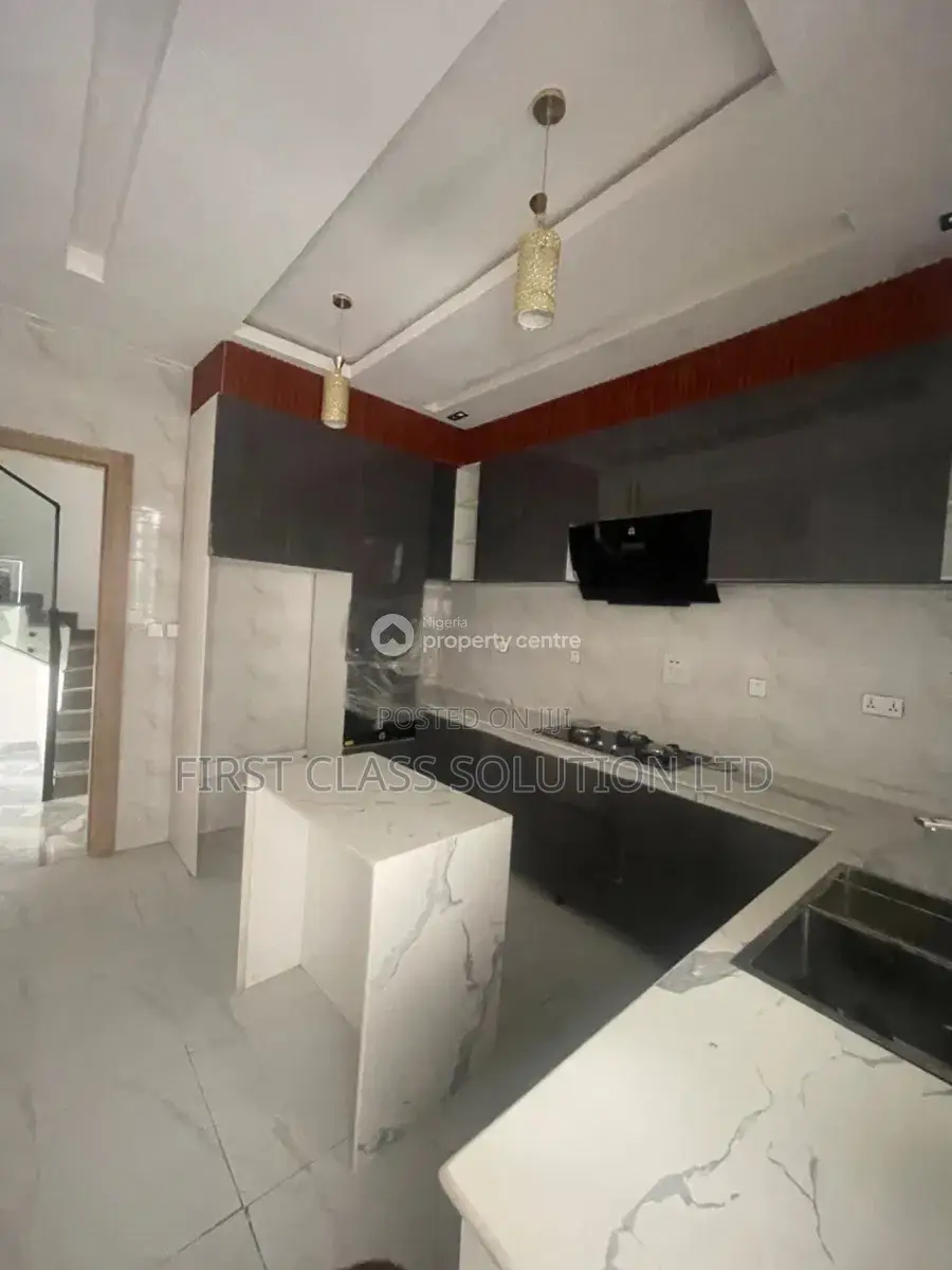 4bdrm Duplex in Lekki Palm City for sale in Lekki Gardens Estate